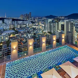 Hilton Garden Gangnam Сеул
